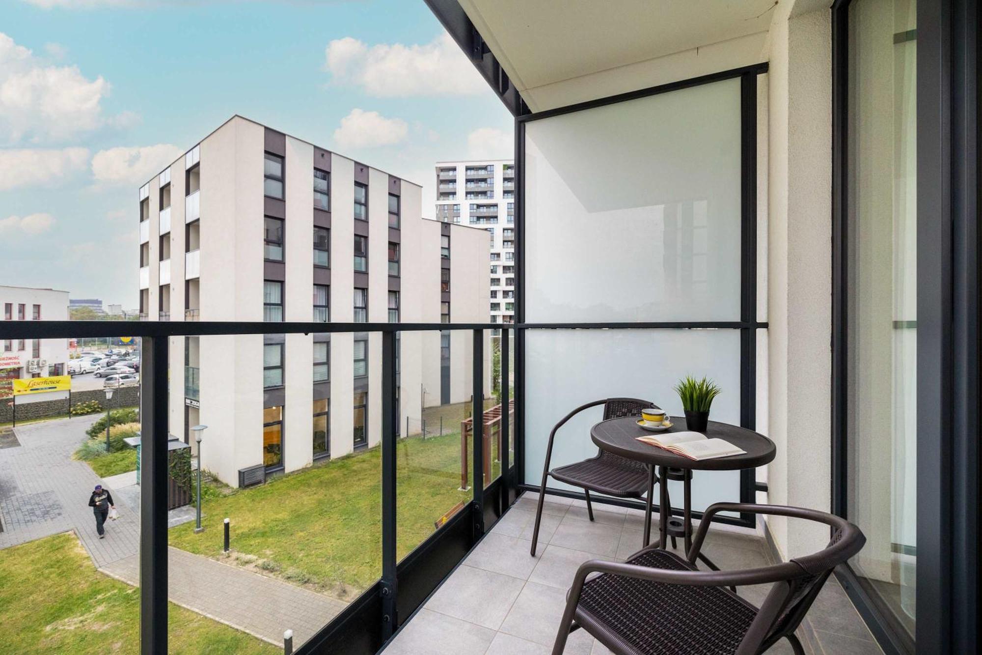 Cozy Apartments Laszkiewicza With Parking By Noclegi Renters Cracovia Esterno foto