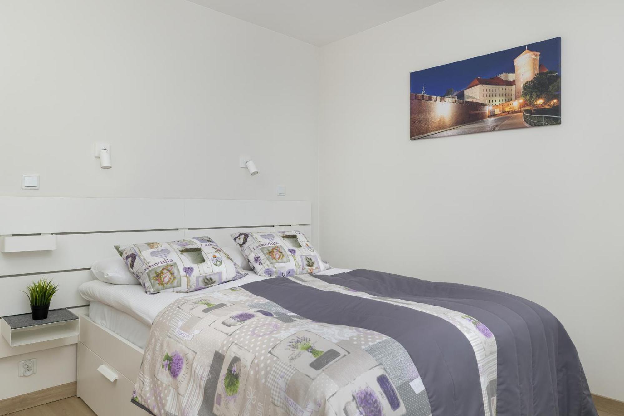 Cozy Apartments Laszkiewicza With Parking By Noclegi Renters Cracovia Esterno foto