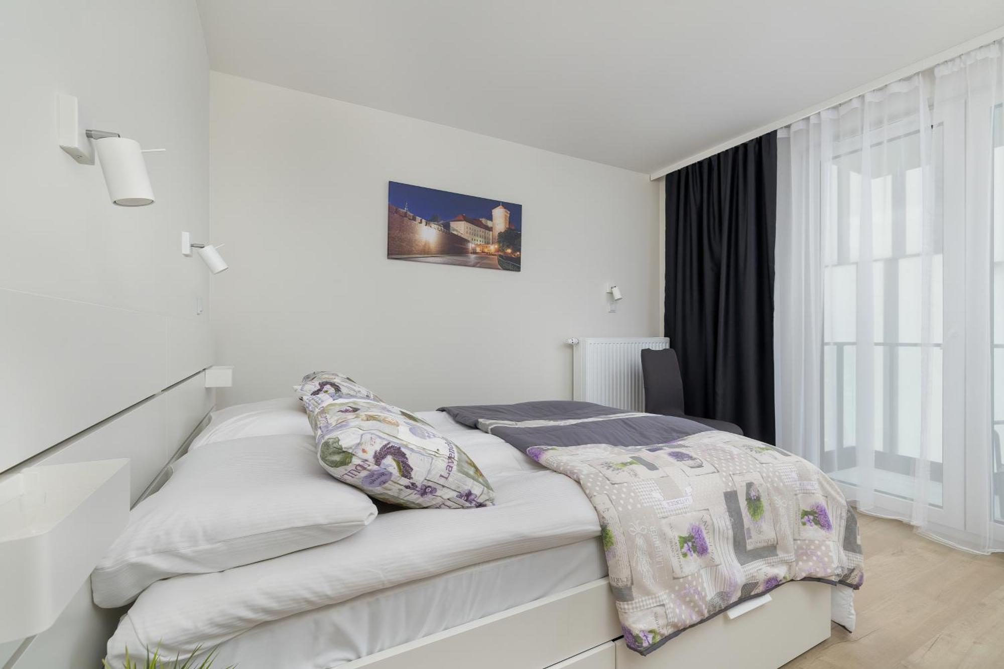Cozy Apartments Laszkiewicza With Parking By Noclegi Renters Cracovia Esterno foto