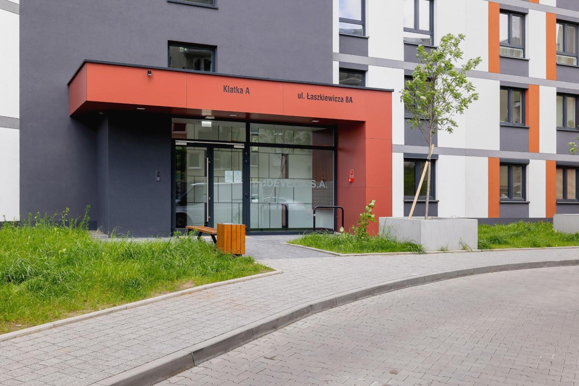 Cozy Apartments Laszkiewicza With Parking By Noclegi Renters Cracovia Esterno foto